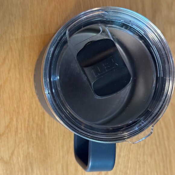 YETI Rambler Stainless Steel Mug with MagSlider Lid, Vacuum Insulated, Navy - Picture 9 of 14